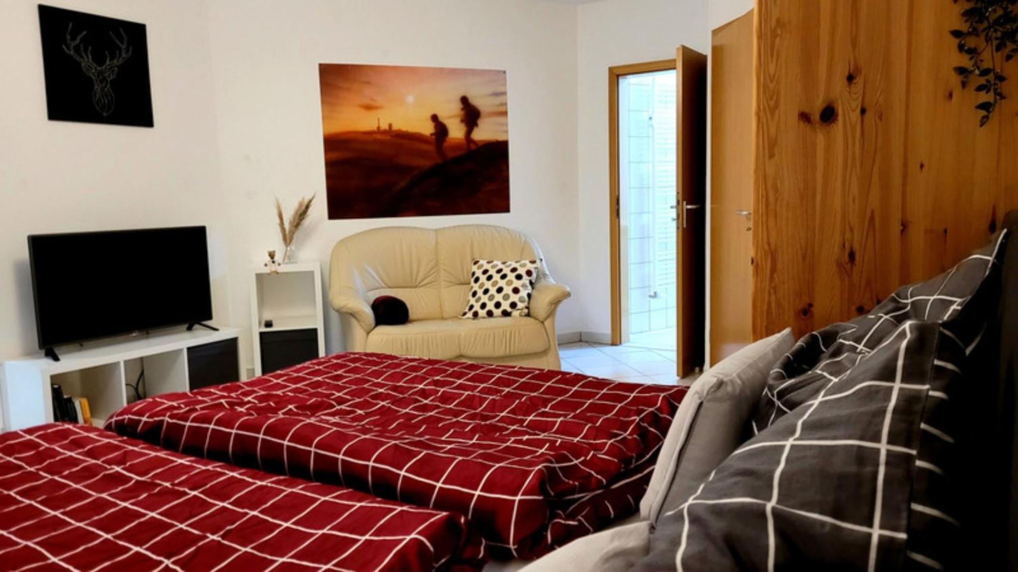 Wohlfuehl-Ferienwohnung Mit Tiefgarage Im Gruenen Оберхоф Экстерьер фото
